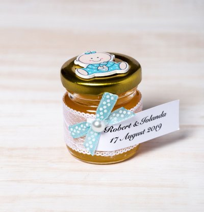 Marturii botez borcanele miere cu bebelus pijama bleu
