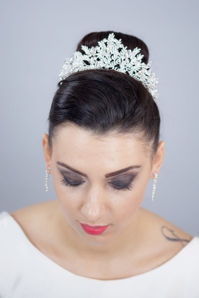 Tiara mireasa Felicia