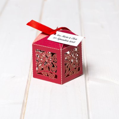 Marturii nunta cutiute fluture rosu