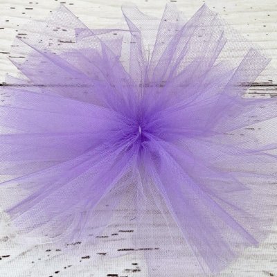 Decor masini nunta din tulle lila