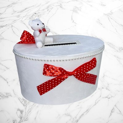 Cutie de dar cu ursulet, fundite rosii cu buline albe