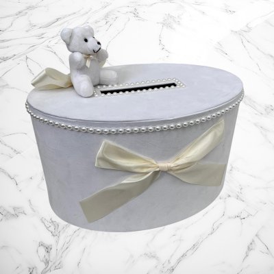 Cutie de dar cu ursulet de plus si funde ivory