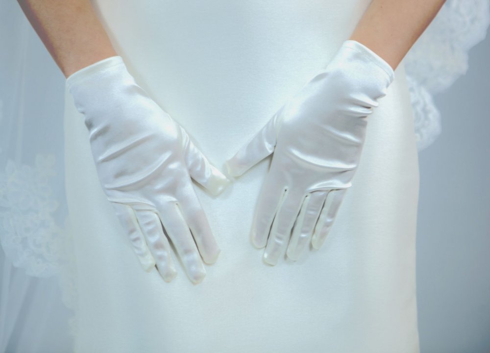 Manusi scurte satin ivory