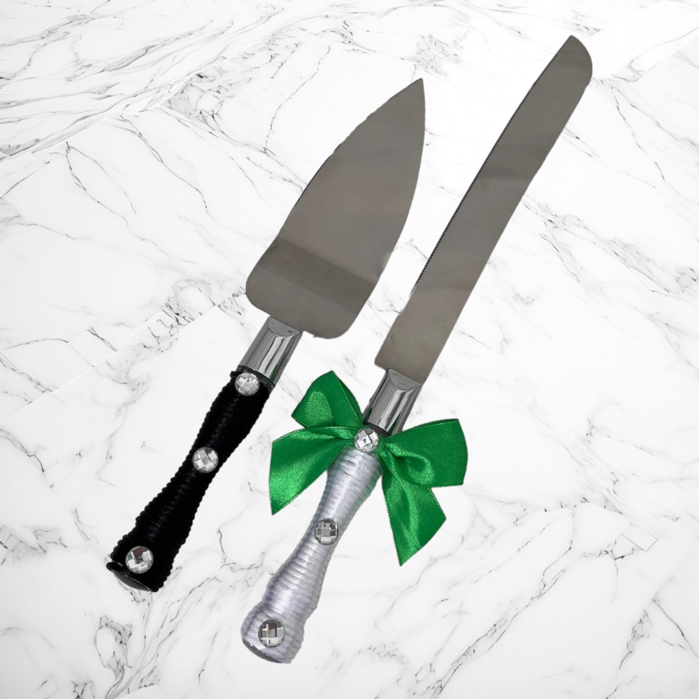Set tacamuri tort nunta Mire si Mireasa cu funda verde