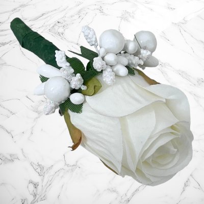 Cocarde nunta trandafiri ivory