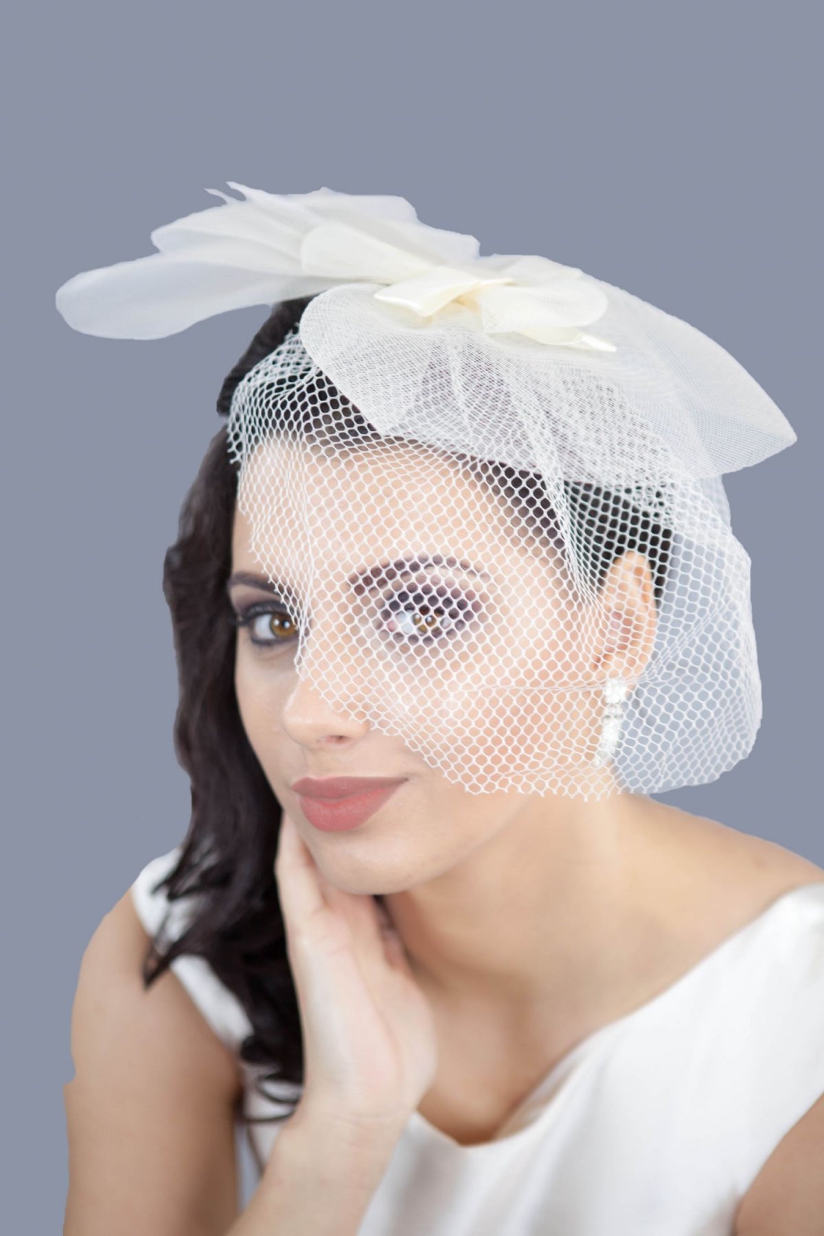 Voaleta de mireasă: eleganță și stil retro în ziua nunții