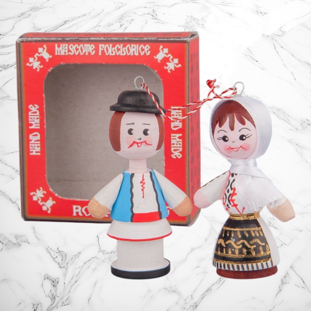 Mărțișor - Figurine Tradiționale din Lemn în Port Popular Olt