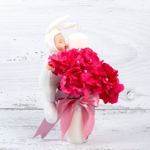 Lumanare botez flori roz fucsia si bebelus alb