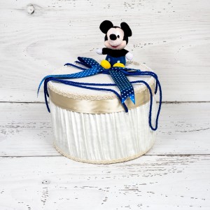 Cutie trusou botez Mickey Mouse cu decor albastru si buline