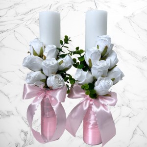 Set lumanari nunta cu trandafiri albi si decor roz