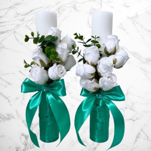Set lumanari nunta cu trandafiri albi si decor verde menta