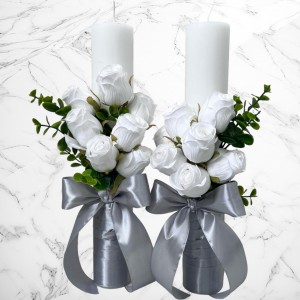 Set lumanari nunta cu trandafiri albi si decor argintiu